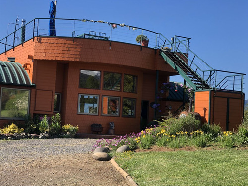 Casa En Venta De 11 Dormitorios En Pucón