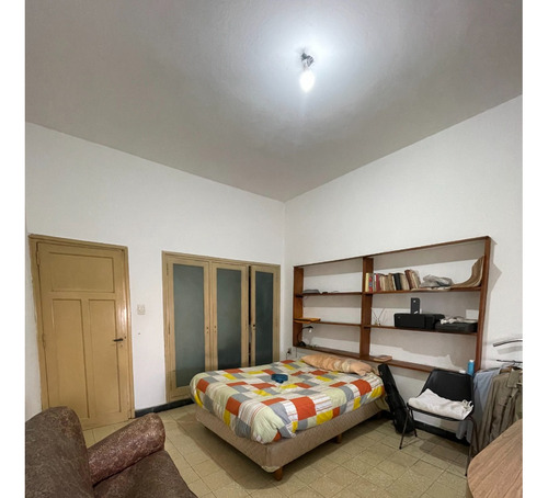 Venta Casa + Departamento En B° Maipu 1ra Sección Córdoba *no Apta Crédito*