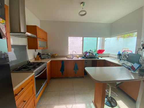 Imagen 4 de 14 de Casa Habitacion Con Seguridad 24 Hrs Portones Del Campestre