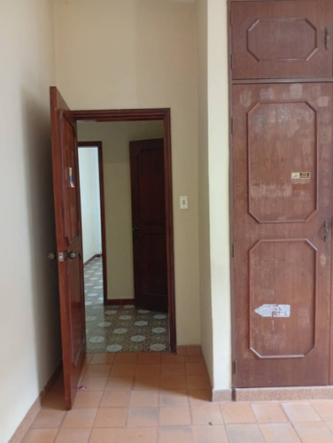 Hortiz 278057en Venta Amplia Casa En Venta, Excelentes Cond
