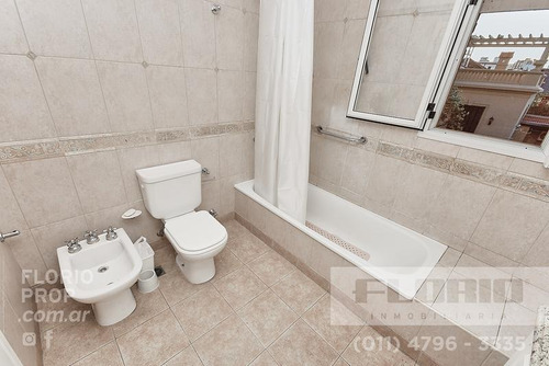 Imagen 29 de 30 de Casa En Venta En Martinez Calle Aristobulo Del Valle 200 Con Quincho Y Jardín