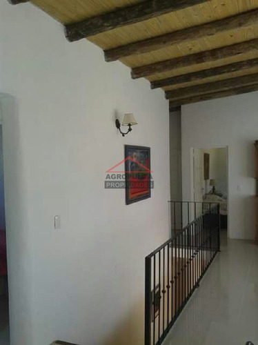 Casa En La Barra, 4 Dormitorios *- Ref: 3371