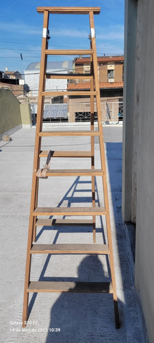 Escalera De Madera
