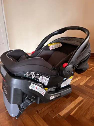 Silla De Bebé Graco Click Connect + Base Para Carro/avión (Usado)