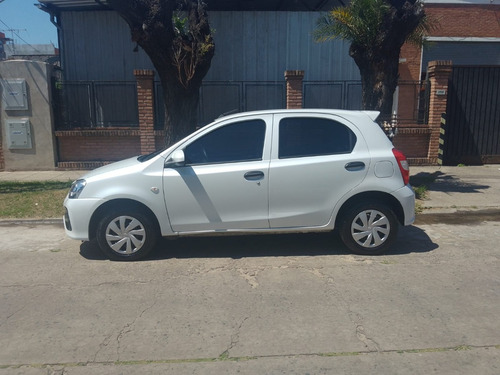 Toyota Etios 1.5 X 6mt My19