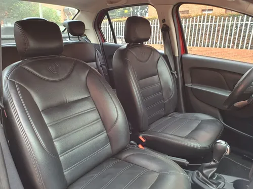 Renault Logan 1.6 Privilege / Intens