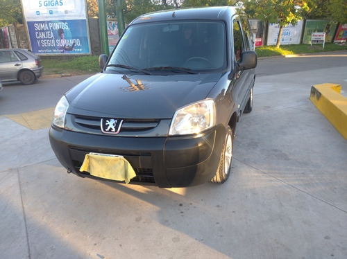Peugeot Partner 1.4 Furgon Confort Con Gnc 2011