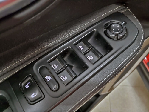 Imagem 6 de 17 de Jeep Renegade 1.8 16v Flex Sport 4p Automático 2015 2016
