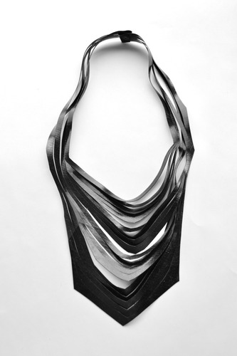 Collar Clasico Negro, Diseño Geometrico, Accesorio De Moda, 