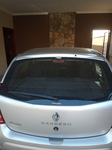 Imagem 4 de 9 de Renault Sandero 2012 1.0 16v Expression Hi-flex 5p
