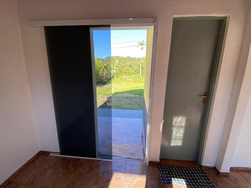 Imagem 9 de 14 de R07- Casa Toda Pronta Na Cidade De Guararema.