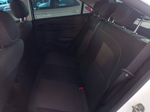 Imagem 6 de 8 de Chevrolet Onix 1.0 Mpfi Joy 8v Flex 4p Manual