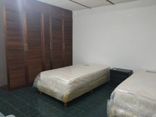 Imagen 9 de 12 de Cómoda Casa En Villa Africana