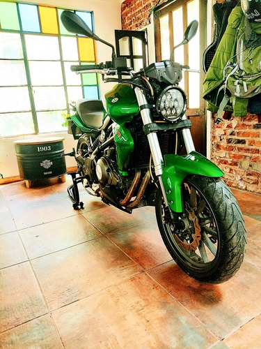 Imagen 11 de 17 de Benelli Tnt 300