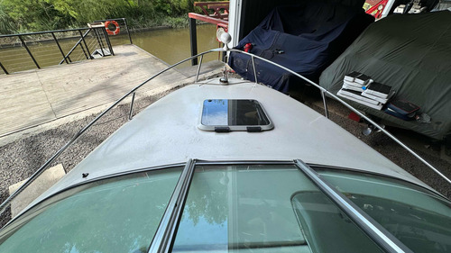 Lancha Cuddy Canestrari 215 V8 2011 Mercruiser Alpha One