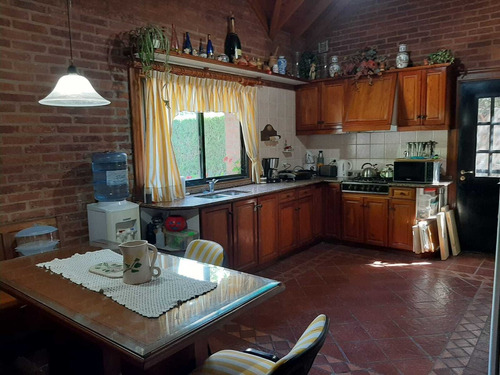 Casa Chalet  En Venta En Los Eucaliptus, Pilar, G.b.a. Zona Norte
