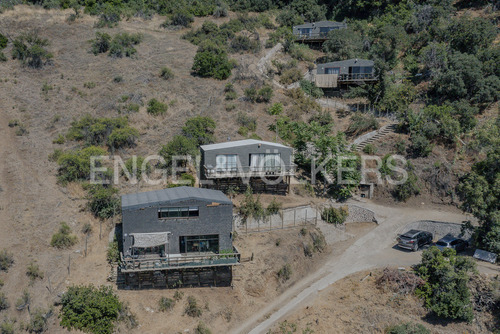 Gran Terreno Con Casa Y Cuatro Cabañas En El Arrayán