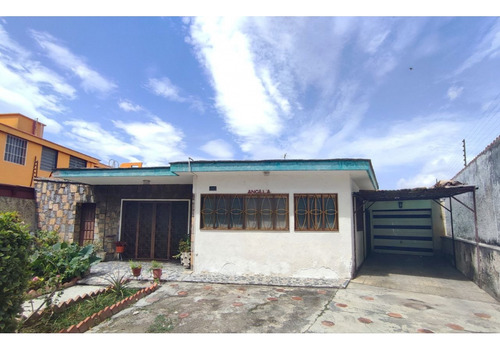 Vendo Casa 390m2 5h/4b/4p Vista Alegre 5758