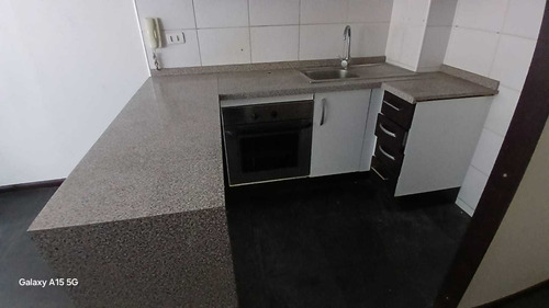 Arriendo Depto. En Primer Piso, Santiago (85344)