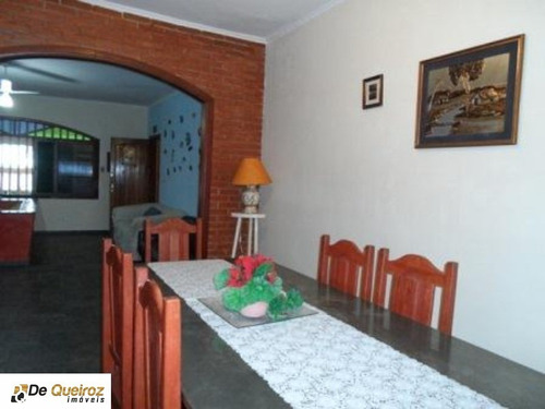 Imagem 10 de 18 de Casa Em Mongaguá, Bairro Florida , Sobrado Com Edícula, Isolada, Rua Calçada, Murado, Usado, Lado Praia, 05 Dormitórios Sendo 04 Suíte, Cozinha, Sala, - 6070 - 68853264