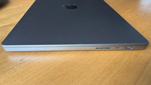 Apple Macbook Pro 16-inch 2023 M2 Max Gpu 38 Cores 64gb 2tb (Usado)