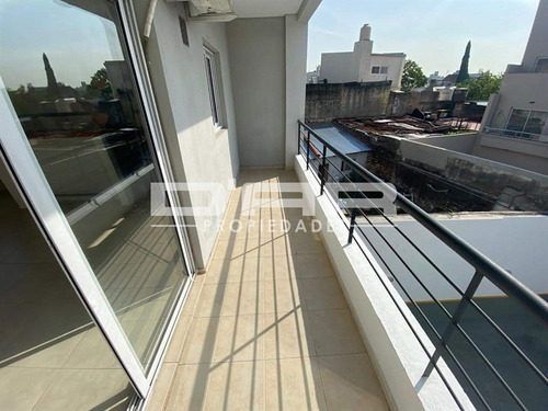 Imagen 3 de 7 de Departamento 2 Ambientes - Av. Emilio Castro 5300