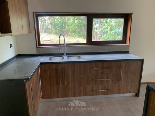 Casa En Venta De 4 Dorm. En Pichilemu