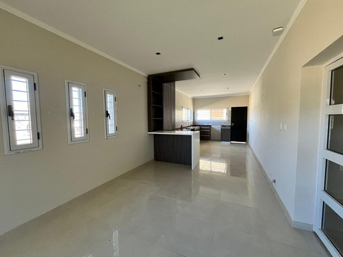 Casa En Venta En Pergamino Con Patio