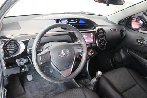 Toyota Etios 1.3 16v X 5p