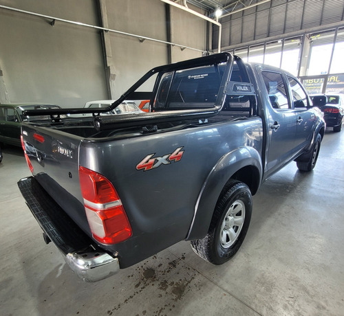 Toyota Hilux 3.0 Cd Sr 171cv 4x4 - C3