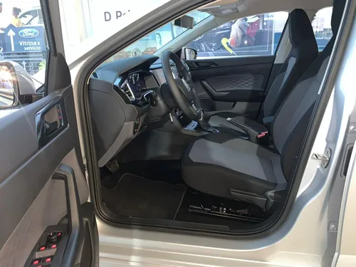 Volkswagen Virtus TRENDLINE AUTOMATICO