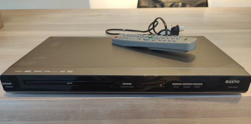 Reproductor De Dvd Sanyo Dvd 9307