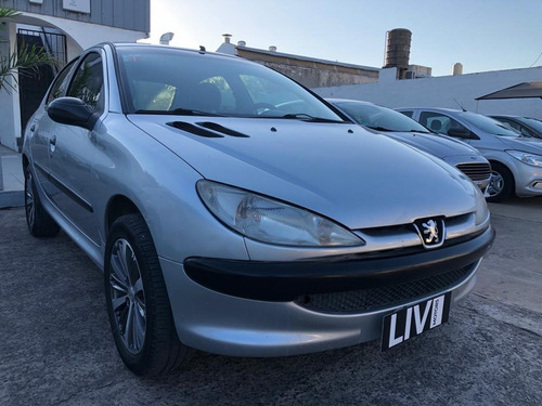 Imagen 23 de 25 de Peugeot 206 1.4 Generation Plus Año 2012 - Liv Motors