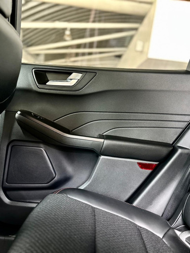 Ford Escape 2.5 St-Line Select Awd Hybrid Cvt