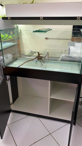 Imagem 3 de 10 de Aquario 200 Lts Vidro 6mm C/ Movel Novo - Pronta Entrega