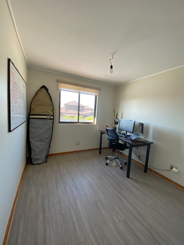 Casa En Arriendo 3 Dormitorios 3 Baños En Colina