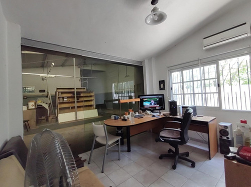 Imagen 11 de 22 de Casa En Venta 4 Ambientes Y Taller Amplio Jardín