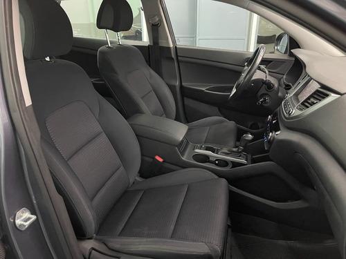 Imagen 13 de 18 de Hyundai Tucson 2.0 Automatica 4x2 Impecable Modelo 2017!