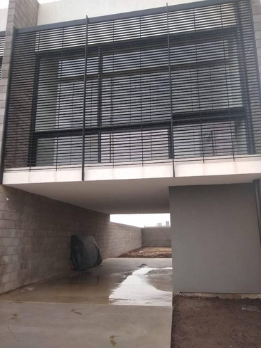 Imagen 7 de 7 de Excelente Triplex En Docta - 1ra Etapa