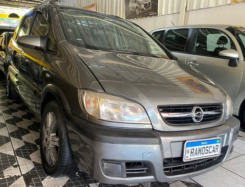 Imagem 3 de 11 de Chevrolet Zafira 2012 2.0 Elegance Flex Power Aut. 5p