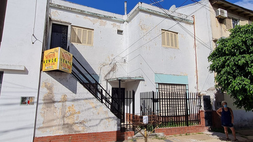 Imagen 2 de 27 de Venta De Casa 7 Amb O Mas En Ciudadela, Tres De Febrero