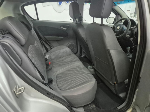 Fiat Palio Palio ATTRACTIVE 1.0 EVO Fire Flex 8v 5p