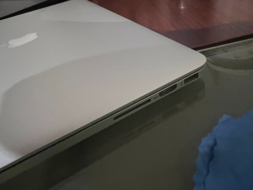 Macbook Pro Retina 15.4 (Usado)