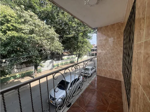 Venta Casa Bifamiliar Con Local En La Floresta Cali