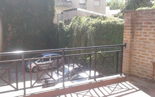 Amplio Departamento En Lo Mejor De Colegiales De 1 Ambiente De 36 M2 Con Terraza De 24m2, Sol