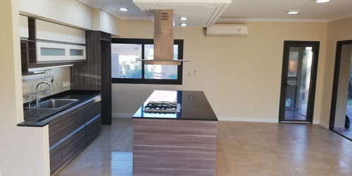Imagen 17 de 30 de Hermosa Casa En Venta 4 Amb. Barrio Cerrado Canning
