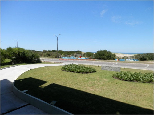 Imagen 2 de 29 de Apartamento En Punta Del Este, Brava