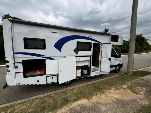 Motorhome Sprinter517 2024 Para 6pessoas Viajando E Dormindo