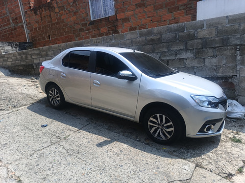 Renault Logan 1.6 Privilege / Intens