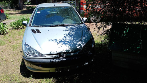 Peugeot 206 1.6 Xr Premium